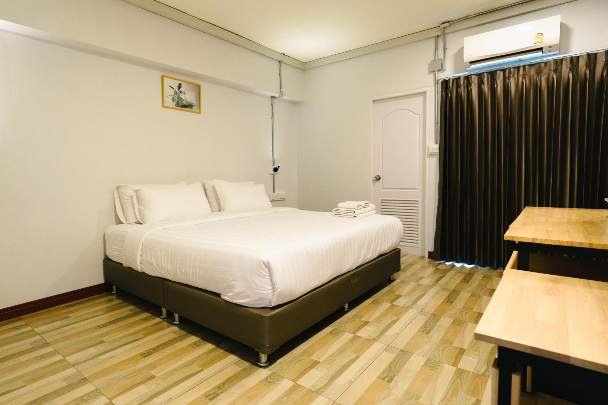 The Ten Hotel Thippanate Τσιάνγκ Μάι Εξωτερικό φωτογραφία